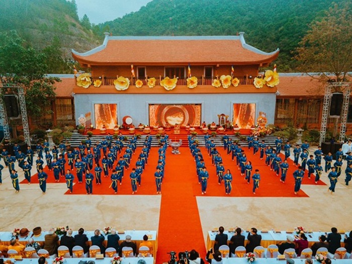 Khai hội xuân chùa Ngoạ Vân. Khai hội xuân chùa Ngoạ Vân.