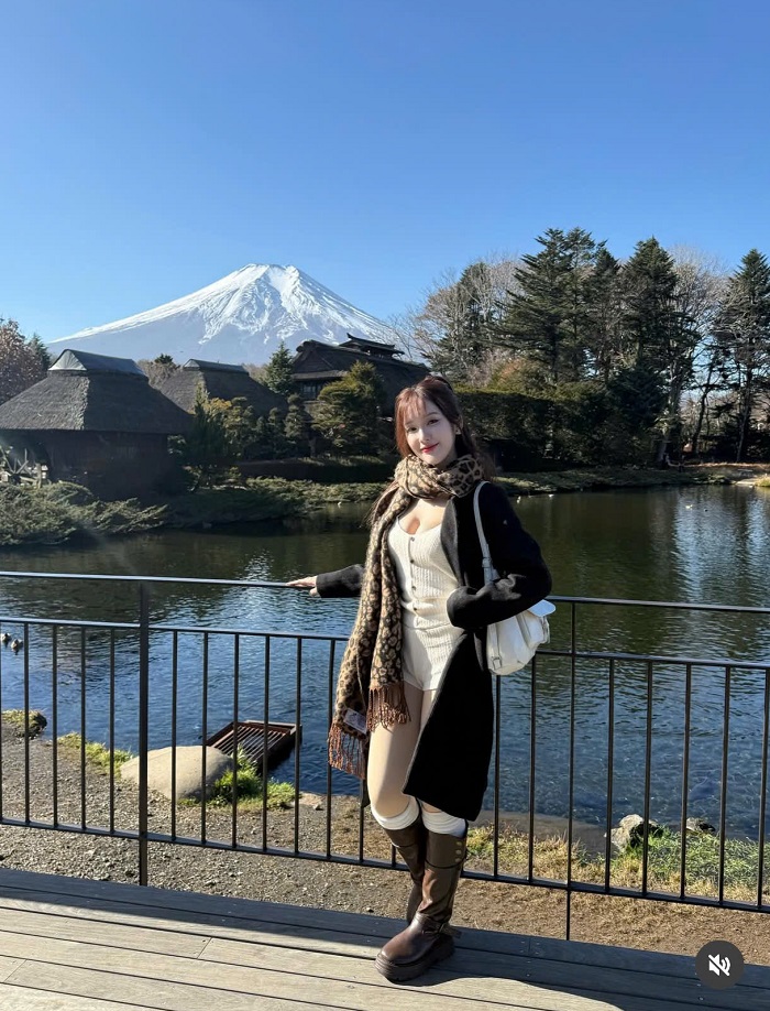 Núi Phú Sĩ nổi tiếng trong Tour du lịch Nhật Bản từ Hà Nội