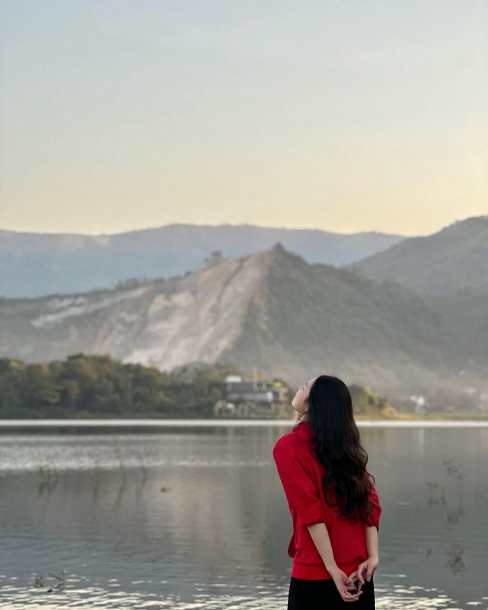 Hồ Đồng Chanh Hòa Bình mùa nào cũng đẹp