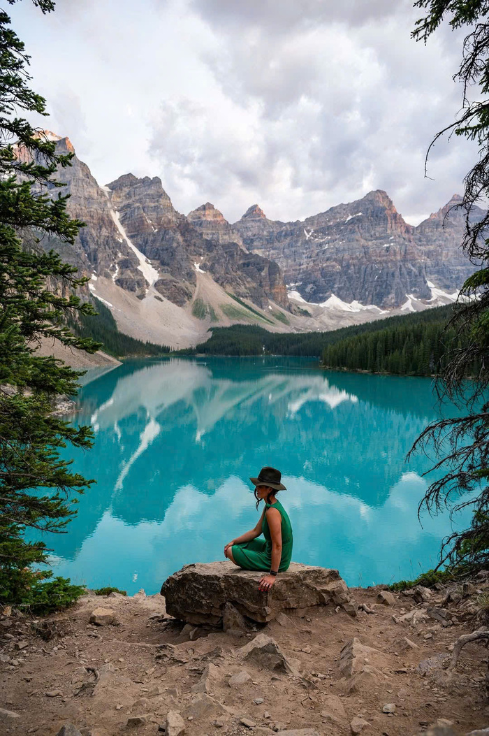 Tham gia các hoạt động dã ngoại thú vị ở Hồ Moraine Canada 