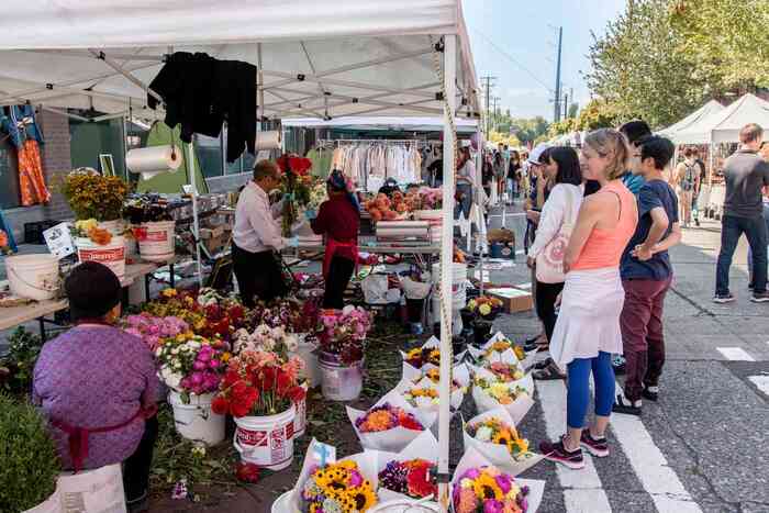 Các khu chợ nổi tiếng ở Mỹ - Chợ Fremont Sunday Market – Seattle