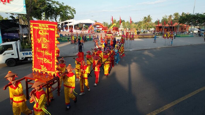 Các điểm tham quan ở khu du lịch núi Sập An Giang - Đền thờ Thoại Ngọc Hầu