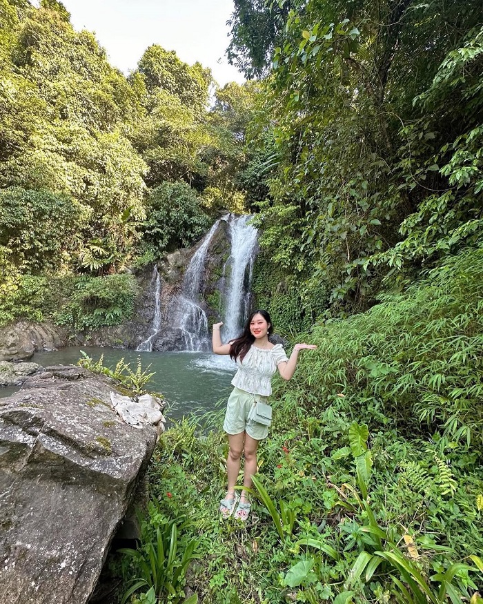 Kinh nghiệm du lịch Cửu Thác Tú Sơn - Nhiều góc check in đẹp ở thác nước