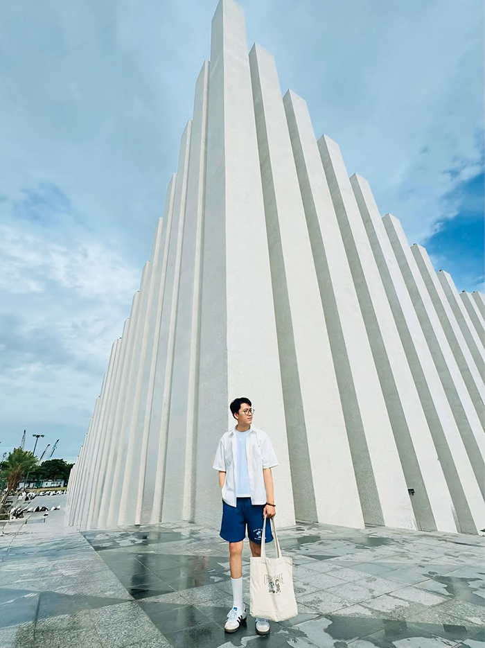 Ngắm cảnh toàn thành phố từ trên cao từ Tháp Tam Thắng