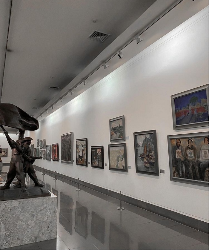 Vietnam Art Museum Art exhibition area at the Museum. Photo: chi.llinhle