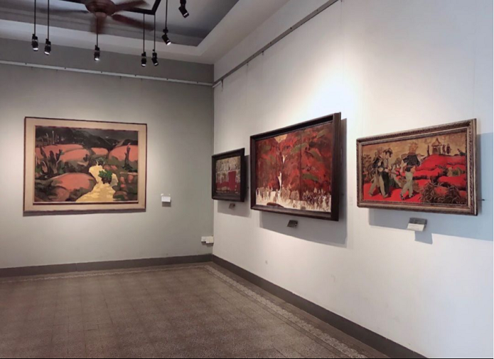 Vietnam Art Museum The works are displayed inside the museum. Photo: _janeroseee