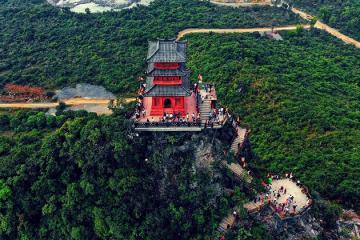 Khám phá quần thể chùa Tam Chúc - ngôi chùa lớn nhất thế giới