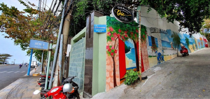Vung Tau mural painting street