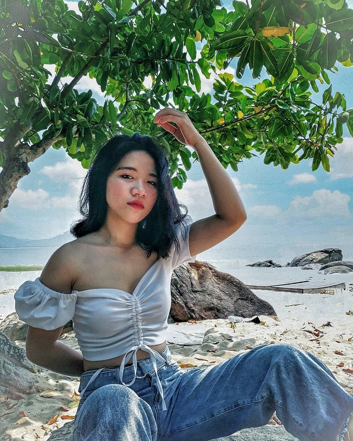 Trải nghiệm các hoạt động ngoài trời sôi nổi bên bạn bè tại các bãi biển ít người biết ở Đà Nẵng