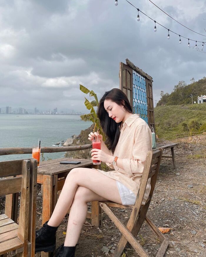 Trải nghiệm các hoạt động ngoài trời sôi nổi bên bạn bè tại các bãi biển ít người biết ở Đà Nẵng