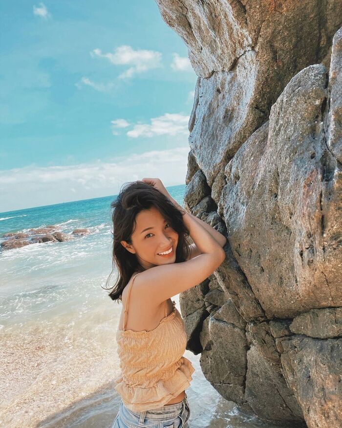 Trải nghiệm các hoạt động ngoài trời sôi nổi bên bạn bè tại các bãi biển ít người biết ở Đà Nẵng