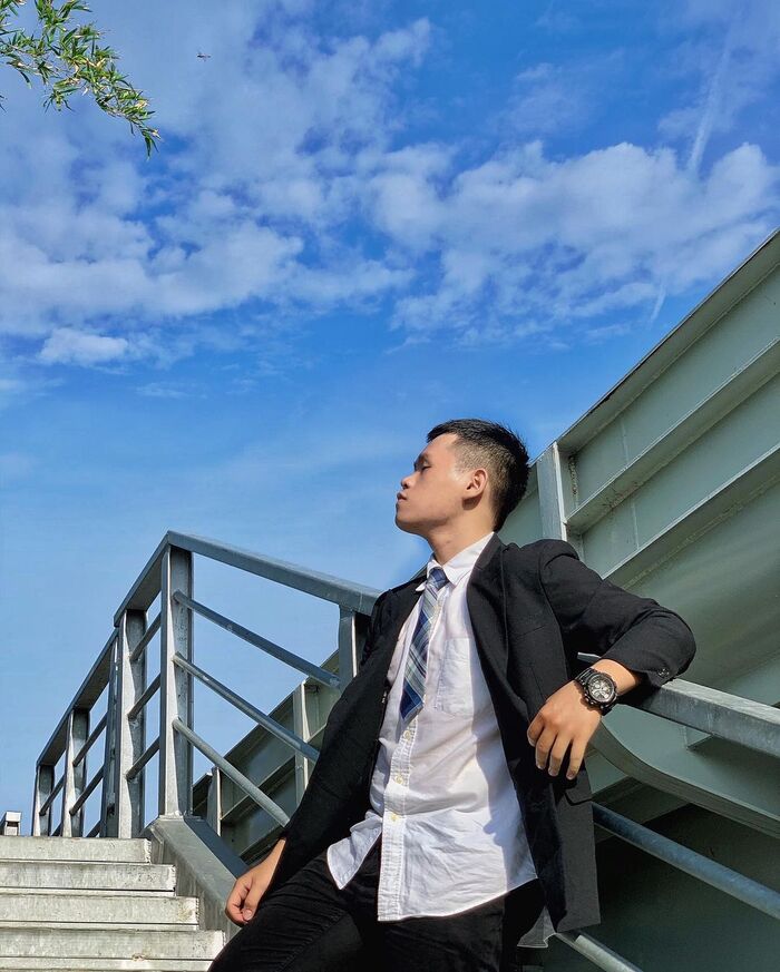 Lên đồ check-in tại những cây cầu sống ảo ở Sài Gòn ‘đứng vào là có ảnh đẹp’