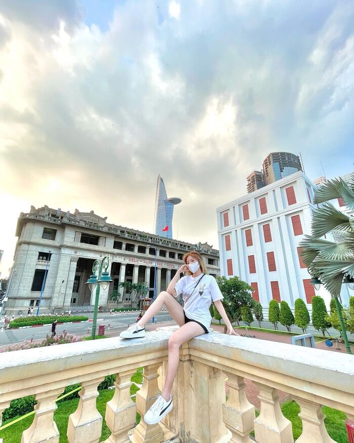 Lên đồ check-in tại những cây cầu sống ảo ở Sài Gòn ‘đứng vào là có ảnh đẹp’