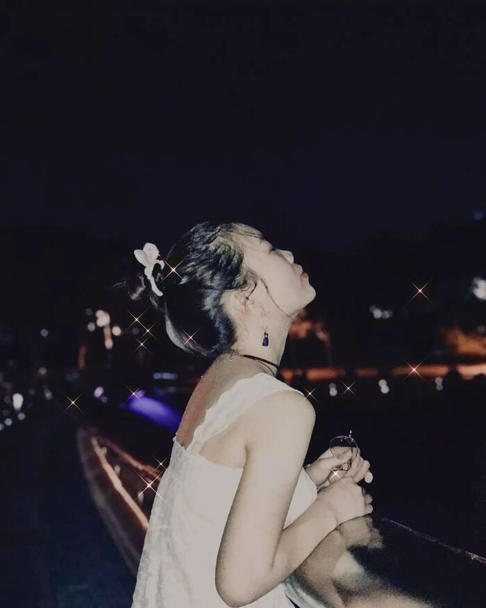 Lên đồ check-in tại những cây cầu sống ảo ở Sài Gòn ‘đứng vào là có ảnh đẹp’