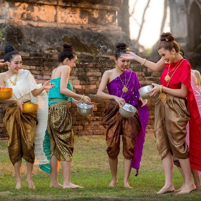 du lịch Thái Lan tháng 4 - lễ Songkran