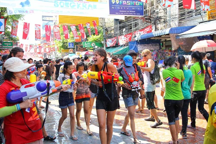 lễ hội té nước Songkran