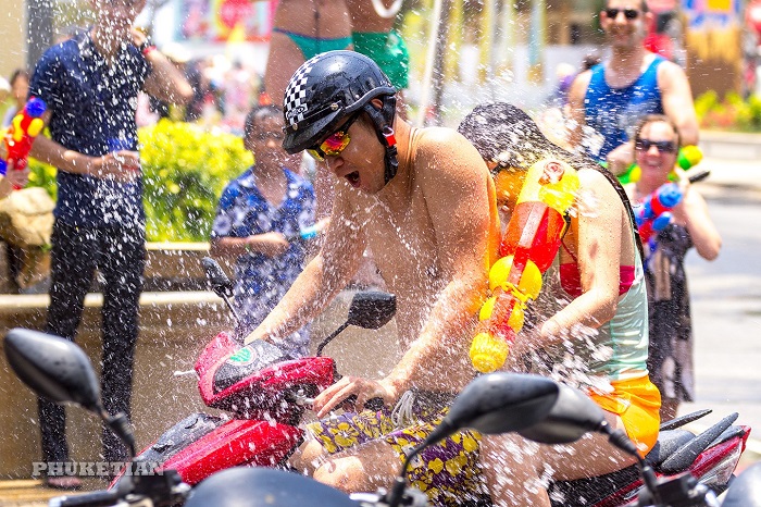 lễ hội té nước Songkran