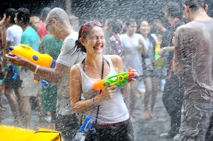 lễ hội té nước Songkran