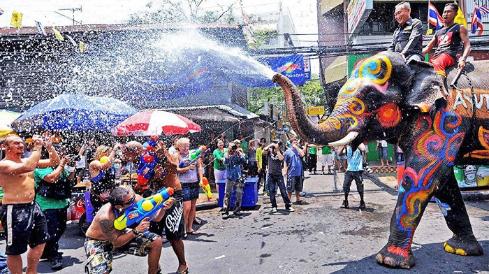 lễ hội té nước Songkran