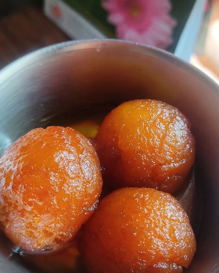 món tráng miệng Ấn Độ - Gulab Jamun