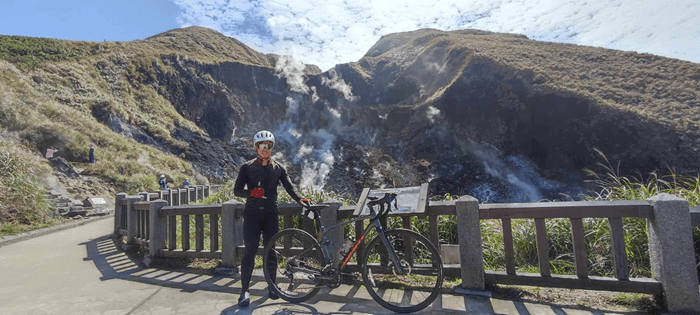 Bên cạnh trekking, đạp xe cũng là một cách để du khách ngắm nhìn nhữngkhung cảnh thiên nhiên ngoạn mục ở đây. 