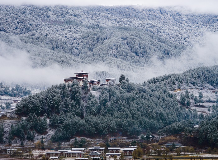 Muốn chiêm ngưỡng vẻ đẹp núi rừng của Bhutan, du khách hãy đến Bumthang. 