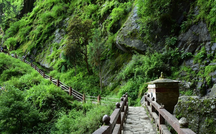 Thimphu luôn ghi đậm trong dấu ấn của khách du lịch bởi khung cảnh yên bình, không khí dễ chịu. 