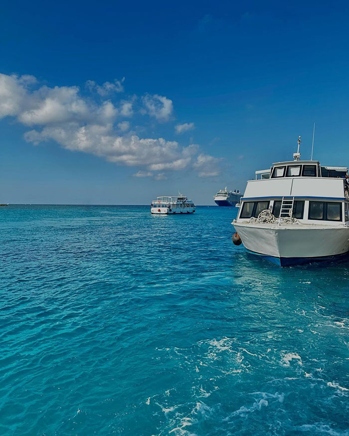 Khám phá vùng biển thú vị khi du lịch quần đảo Cayman