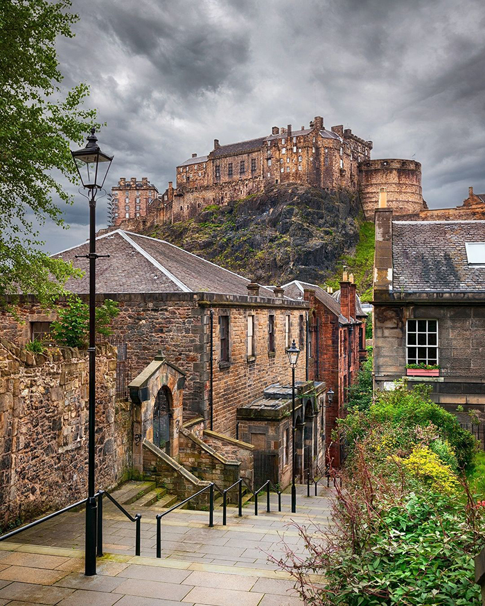 Khám phá lâu đài Edinburgh du lịch scotland