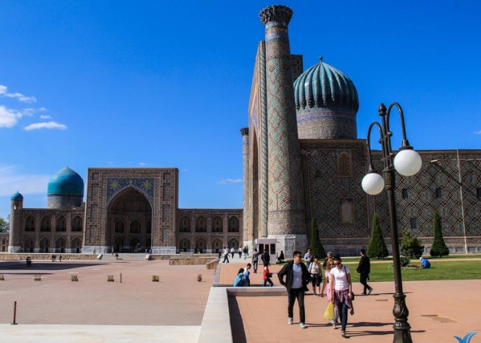 Bạn nên đi du lịch Uzbekistan vào thời tiết đẹp để có thể tham quan nhiều nơi