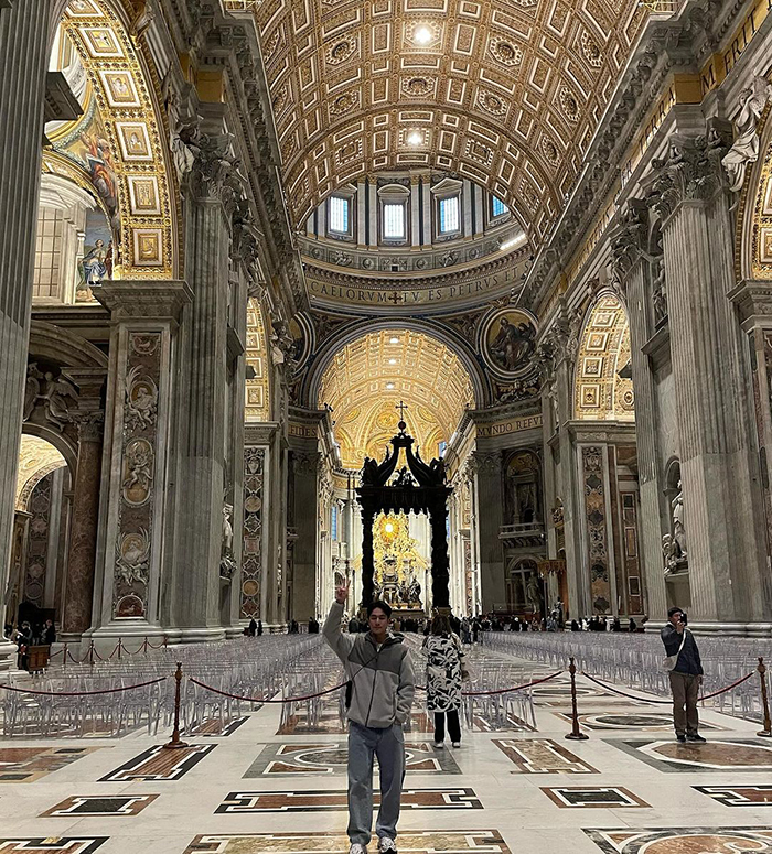 Cung điện tuyệt đẹp khi du lịch Vatican