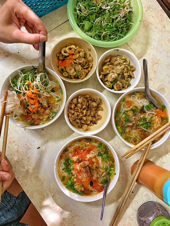 Bún sung vừa rẻ vừa ngon trong chuyến foodtour Nam Định