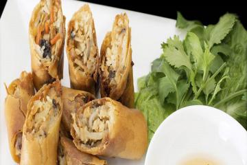 Nem rán và nhiều món ăn đường phố Việt Nam vào top món ngon nhất Đông Nam Á