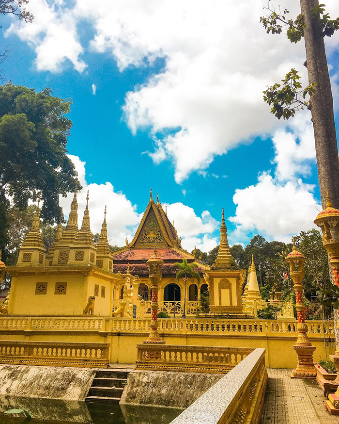 Ghé thăm Chùa Hang trong cẩm nang du lịch Trà Vinh