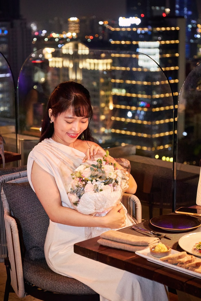 20-10 đi đâu chơi Sài Gòn? Nhà hàng ăn tối sang trọng