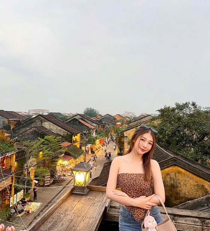 Check in siêu đẹp tại địa điểm nổi tiếng ở phố cổ Hội An