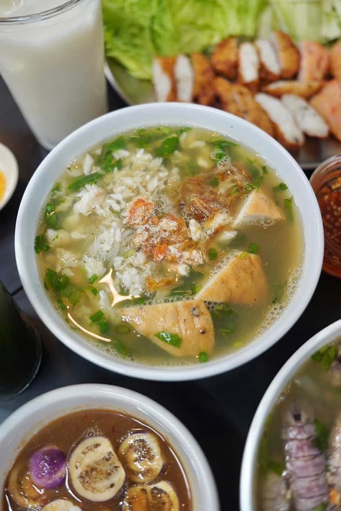 Quán bánh canh ngon ở Nha Trang đông khách