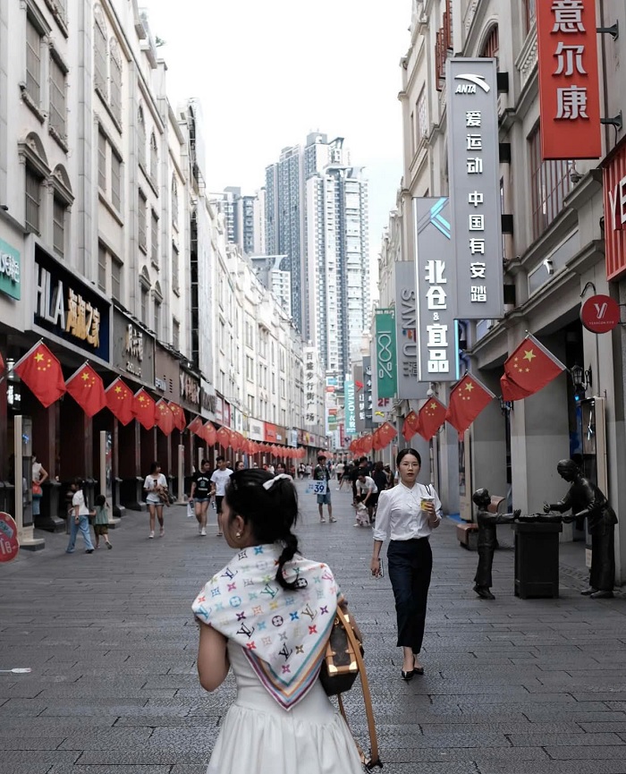 Tour du lịch Trung Quốc từ Hà Nội giá tốt nhất là tour đường bộ