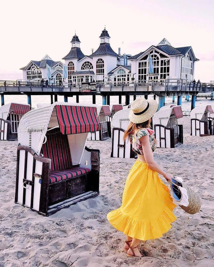 Thời điểm ghé thăm các bãi biển đẹp ở Đức lý tưởng là mùa hè tháng 6 - tháng 8