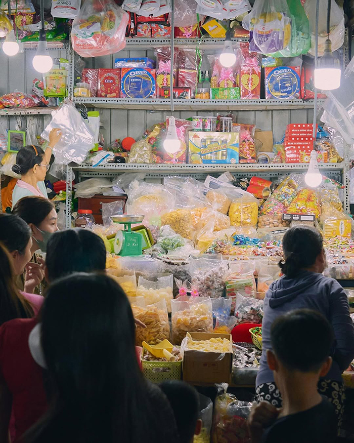 Chợ Cô Giang - Tọa độ ẩm thực mang đậm chất “local”