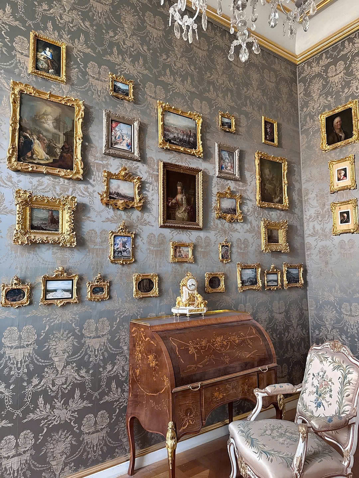 Tham quan các khu trưng bày nổi tiếng ở cung điện Residenz Đức