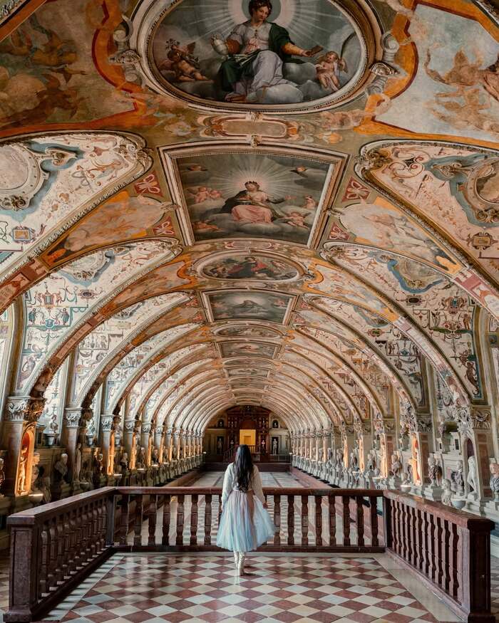 Cung điện Residenz Đức sở hữu rất nhiều căn phòng tuyệt đẹp