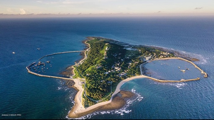 Đảo Bạch Long Vĩ Hải Phòng khi nhìn từ trên cao