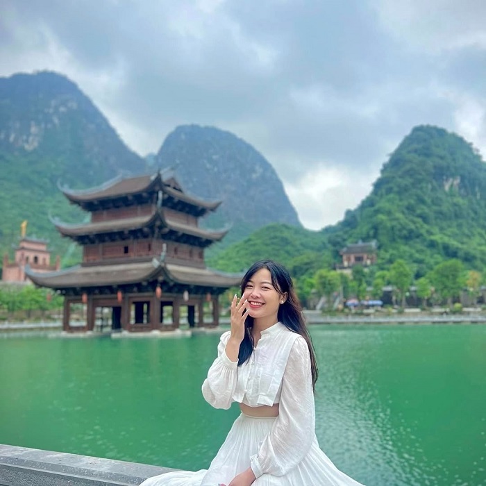 Chùa Tam Chúc là điểm du lịch tâm linh nổi tiếng miền Bắc mà bạn nên viếng thăm