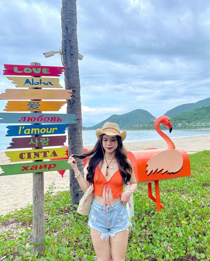 Bạn có thể tới Hòn Tre Nha Trang bằng nhiều cách khác nhau