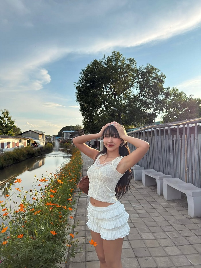 Làng cổ Khlong Mae Kha Thái Lan hoạt động từ 15 giờ chiều