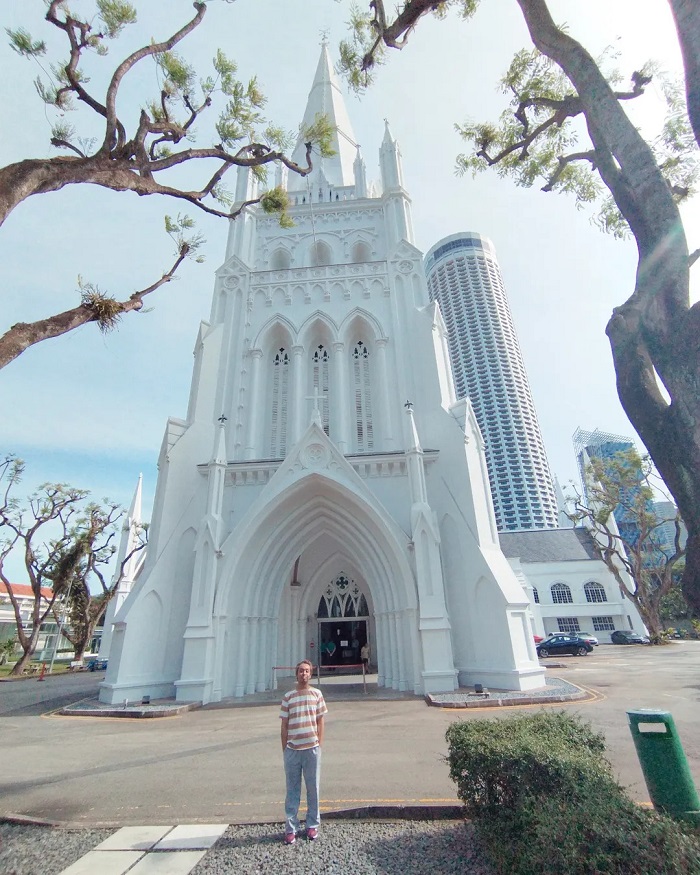 Nhà thờ Saint Andrew Singapore là công trình kiến trúc nổi tiếng