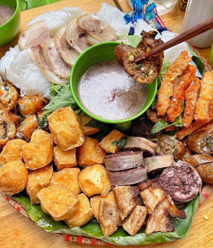 Bún đậu là quán ăn ngon ở gần Hồ Gươm Hoàn Kiếm