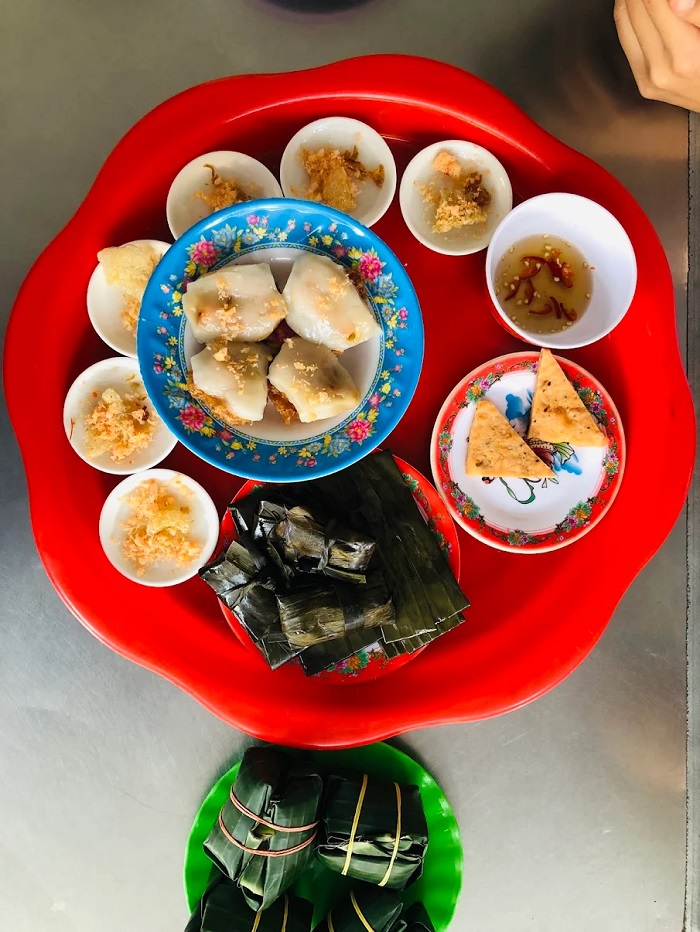 Quán ăn ngon rẻ ở Huế với món bánh bèo hấp dẫn