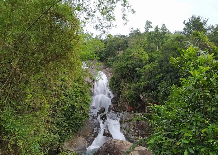 Thác Khe Vằn Quảng Ninh ở đâu?